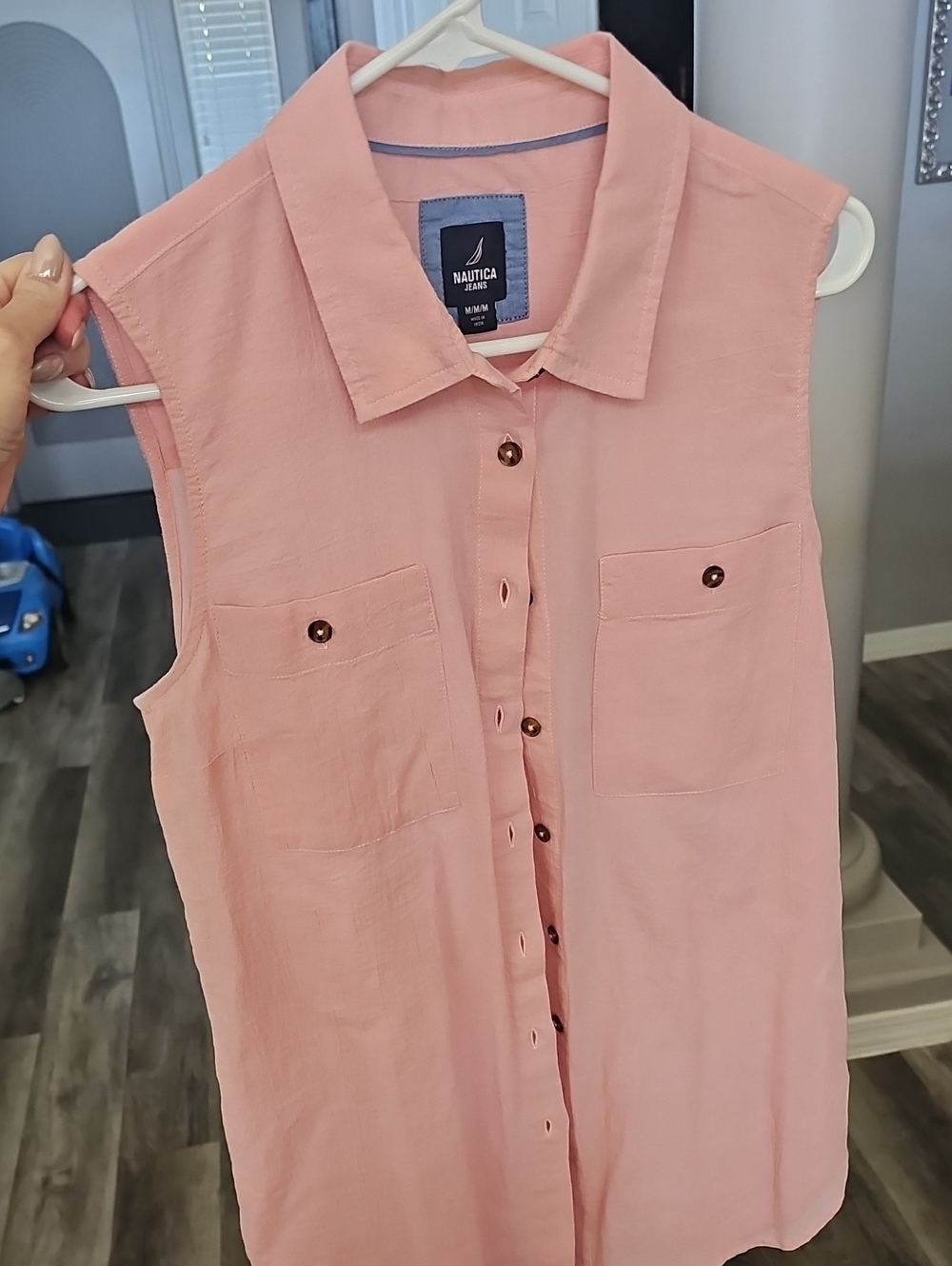 Nautica Sleeveless Button-Down Shirt in Light Pink
